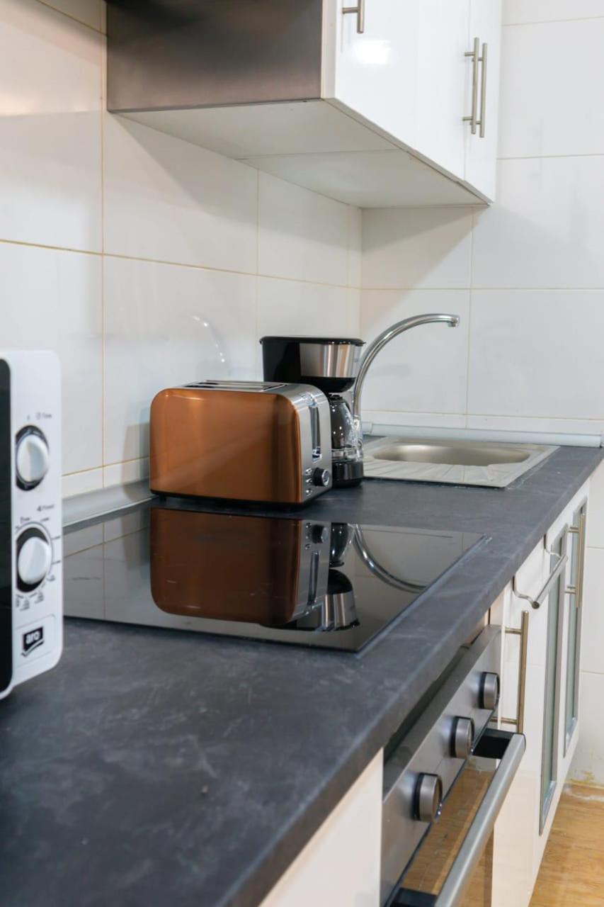 Ev4 Hakuna Loft 4pax Metro Appartamento Madrid